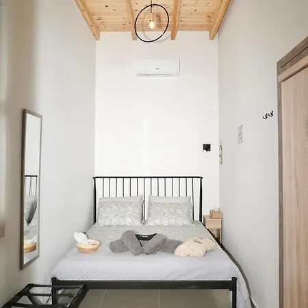 Elia House Of Chalki Apartment